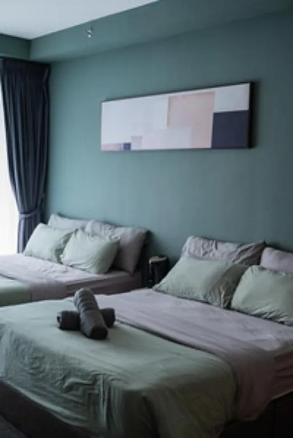Deluxe Seaview Suite Twin Bed By The Only Bnb Tanjung Tokong Malaysia